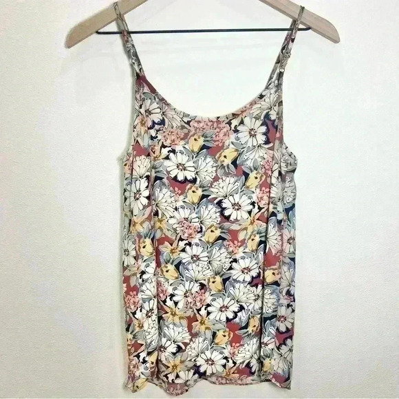 1. State Women’s V-Neck Floral Printed Pintuck Adjustable Strap Camisole Size S - Picture 5 of 13